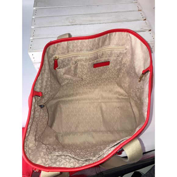 MICHAEL KORS, XL CORAL CANVAS TOTE AND ATTATCHABLE POUCH - Picture 12 of 16